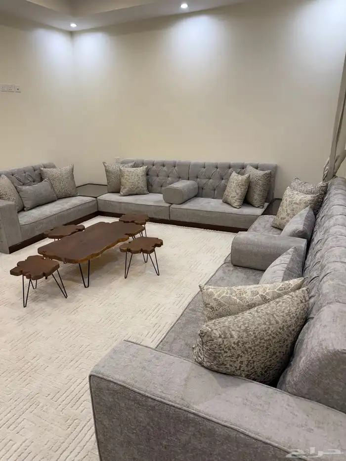 طقم مجلس رجال مع طاولات خدمه مجانا .. 1