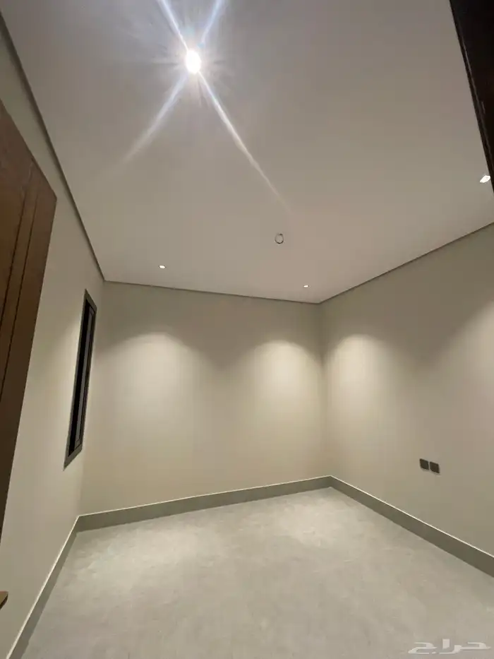 شقق تمليك حي الاخضر 6 غرف وصالة 12