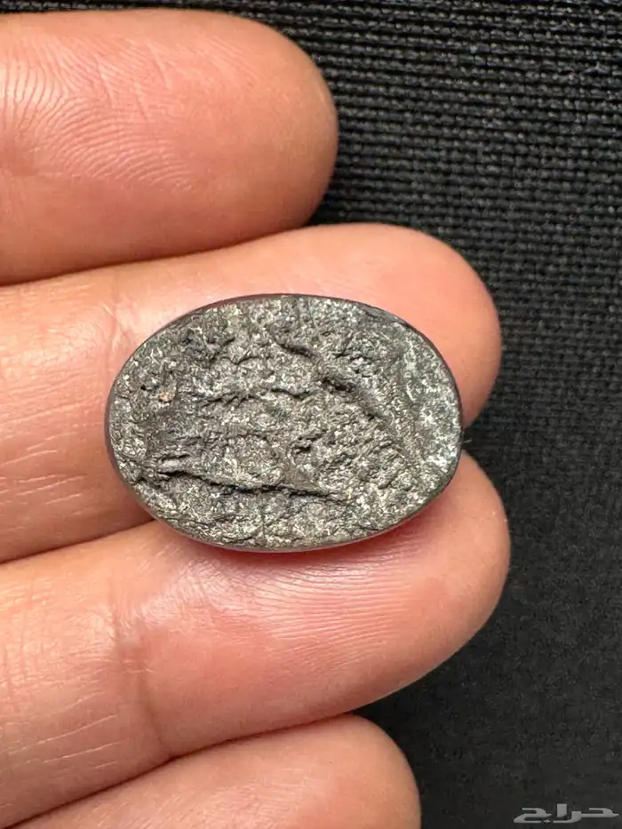 عقيق يماني أسود خام 22