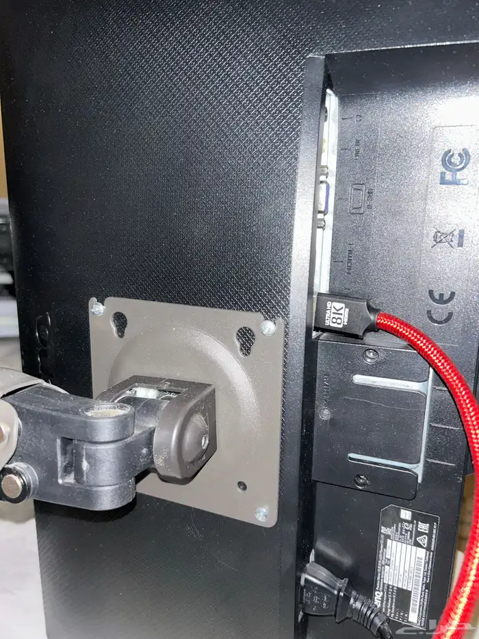 شاشه BENQ 60hz 22 بوصه شاشه جانبيه و رئيسية فيها مستشعرعيون 2