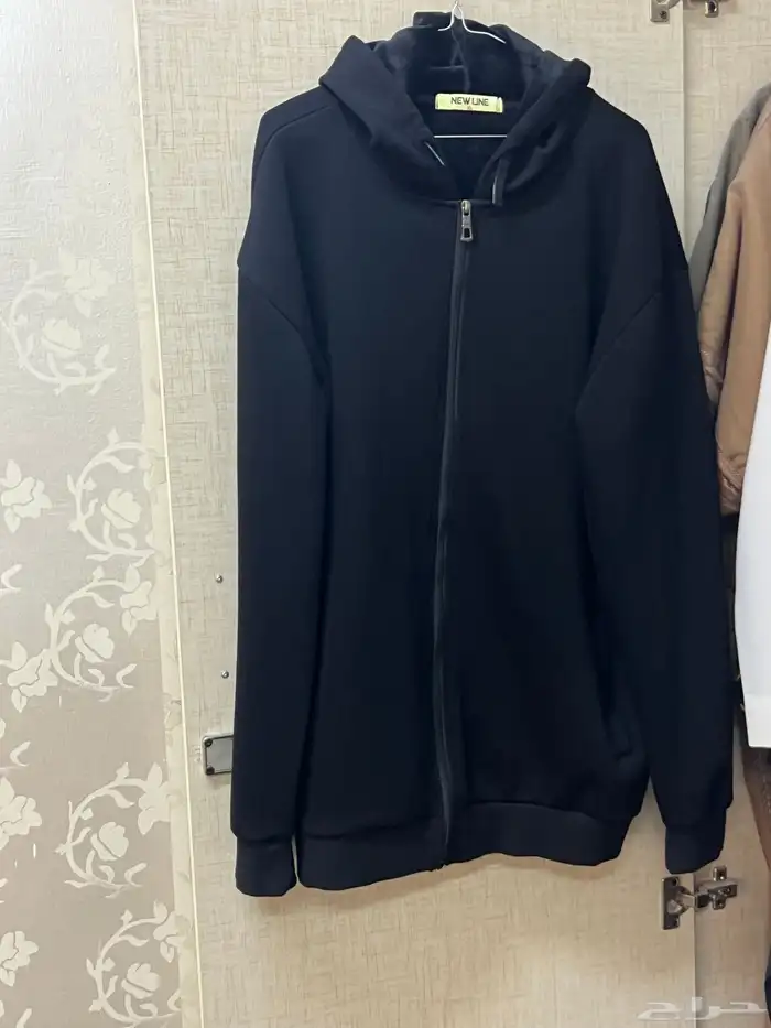 للبيع بلوفر جديد رجالي او نساء 0