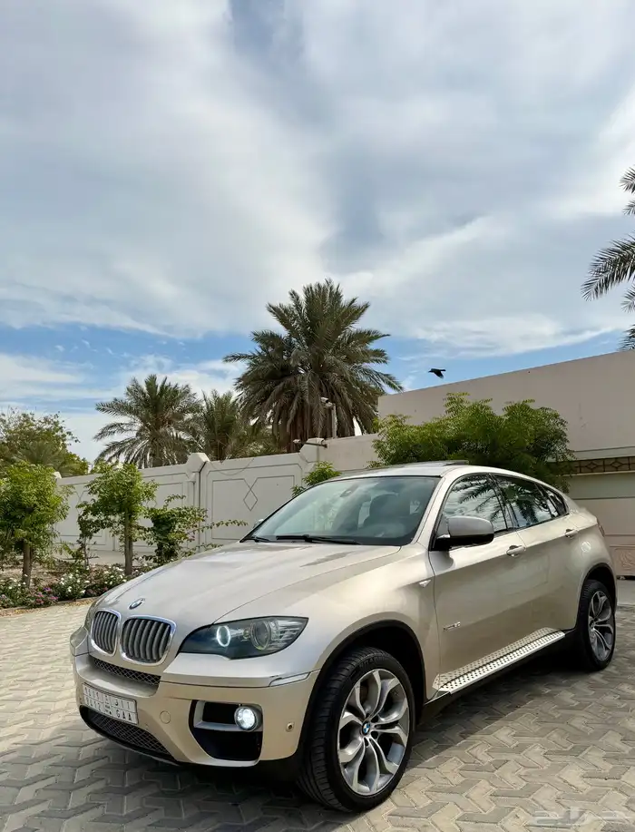 بي ام X6 مديل 2013 قمة بالنضافة 6