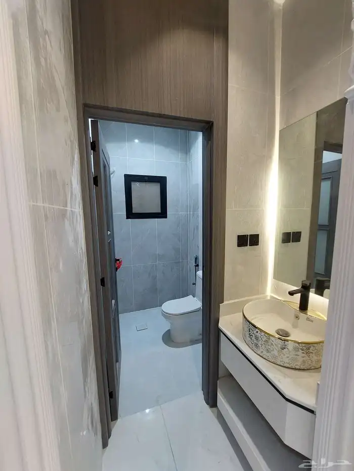 للبيع شقه تمليك أرضية مخطط 71 جديدة حواش وكراج مدخل خاص 8