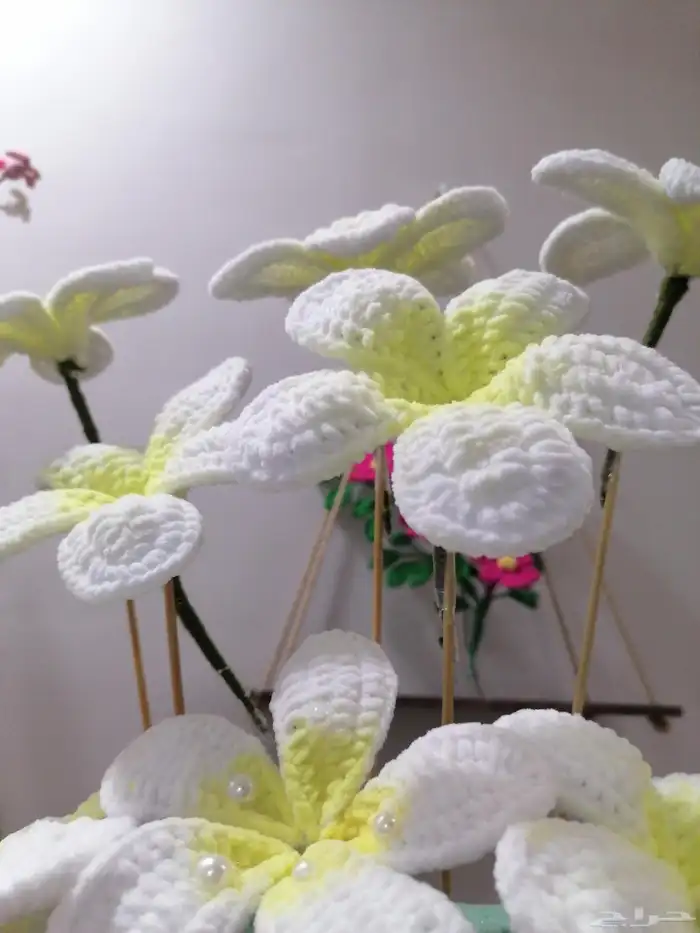 باقات ورد ودمى بخيوط الصوف 0