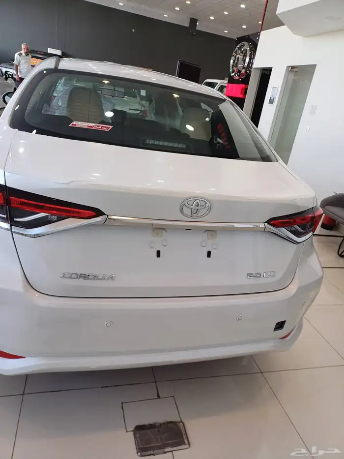 تويوتا كورولا ستاندر 2000 سي سي 4