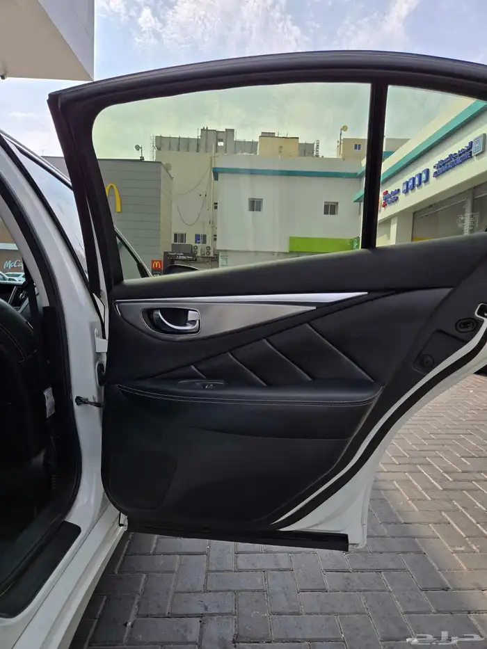 انفنتي Q50 Red Sport 400  2017 14