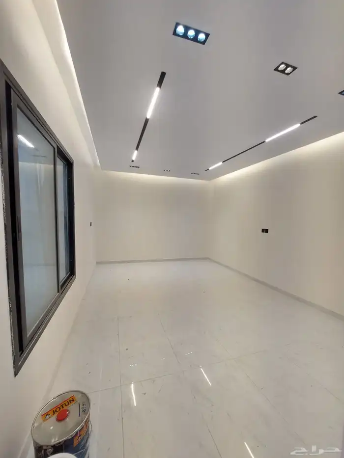 للبيع شقه تمليك أرضية مخطط 71 جديدة حواش وكراج مدخل خاص 16