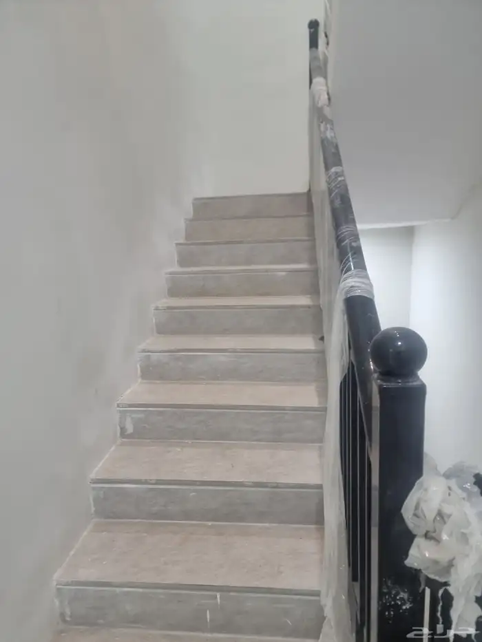 للبيع دبكس حي بدر 8