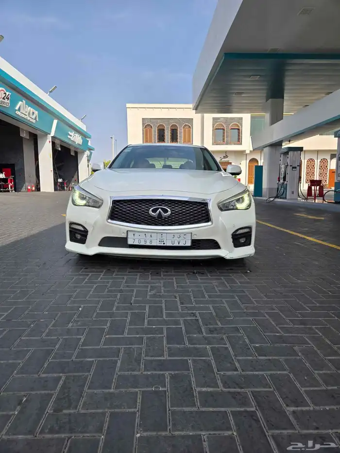 انفنتي Q50 Red Sport 400  2017 26