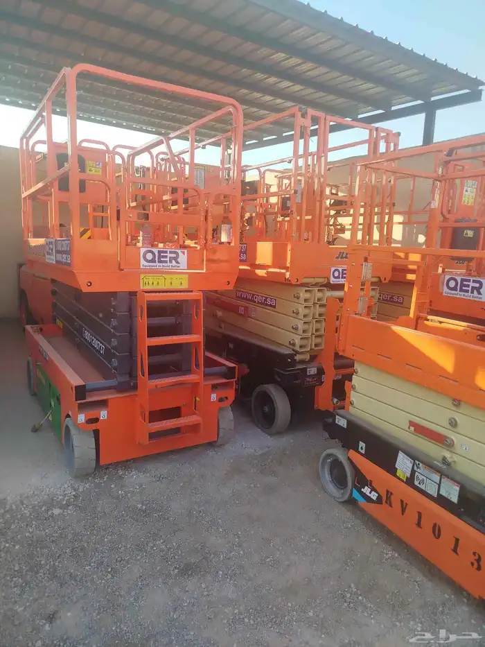 سيزر لفت للايجار  رافعات شوكية للايجار  مان لفت للايجار 1