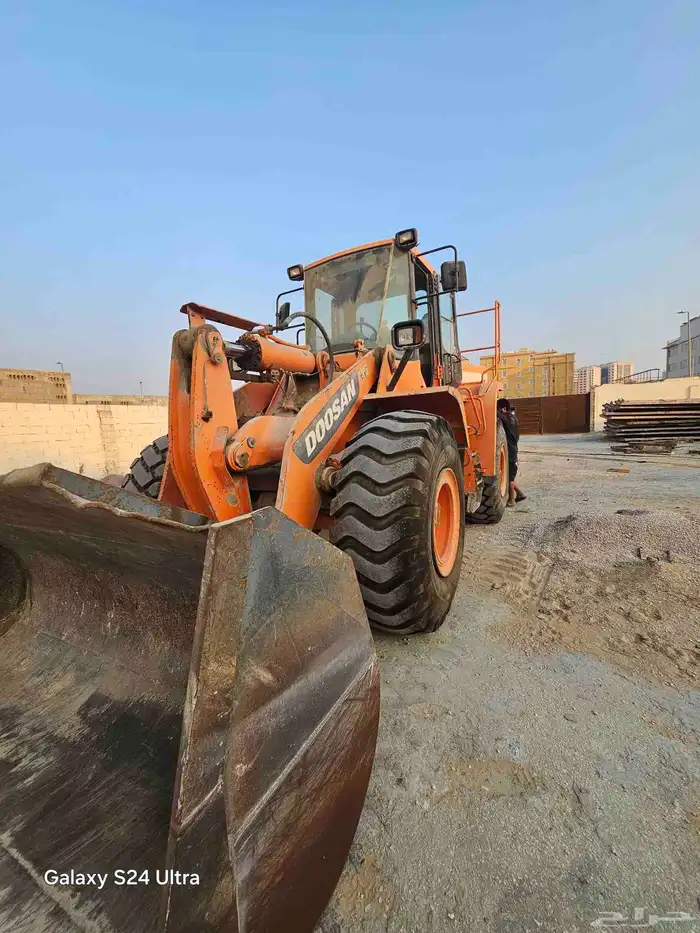 شيول دوسان المديل 2015 الحجم 300 جديد علا اشرط العداد 5000 7