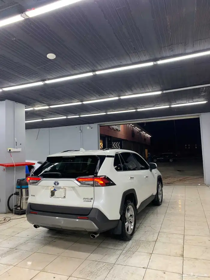 Rav 4 hybrid. 2019.LTD راف فور هايبرد اعلى فئة فل كامل 3