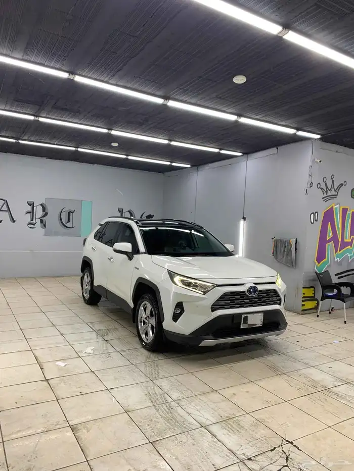 Rav 4 hybrid. 2019.LTD راف فور هايبرد اعلى فئة فل كامل 2