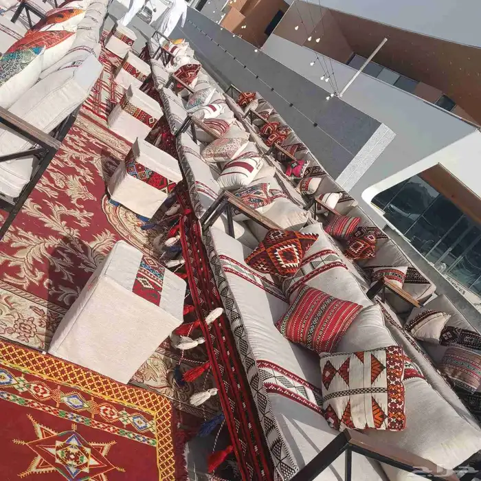 تنسيق  جلسات  مدخل  طاولات  كراسي  زفاف  خيام  شاشات  إضاءة 16