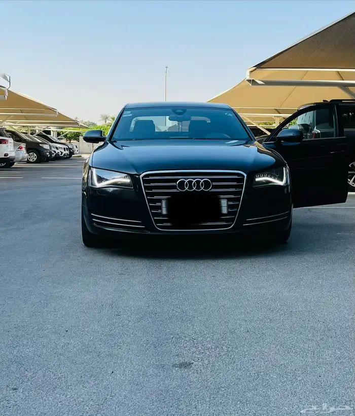 اودي للبيع A8Lنظيف 26