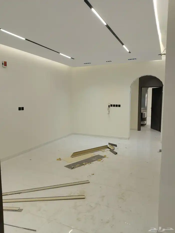 للبيع شقه تمليك دور الأول حي احد جديده بالدمام 5 غرف 660 الف 4