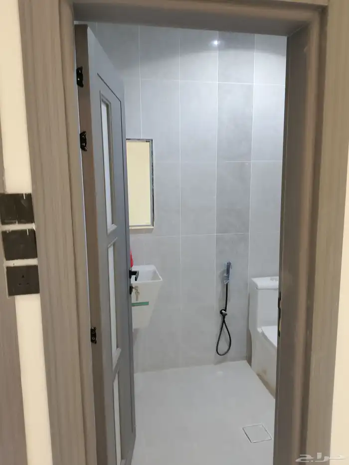 للبيع شقه تمليك دور الأول حي احد جديده بالدمام 5 غرف 660 الف 7