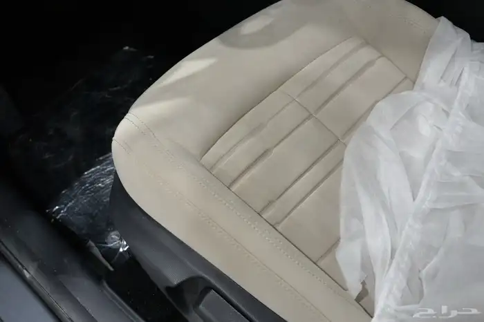 ام جي RX5 نص فل 2024 جديد اصفار بسعر مناسب 8