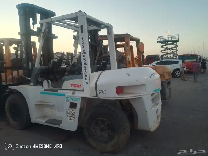 ايجار فوركلفت وكرينات وسيزرلفت للايجار الشهري واليومي معدات 1