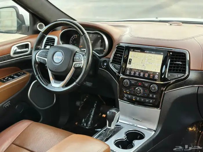 جيب شروكي 2020 فل كامل summit 16