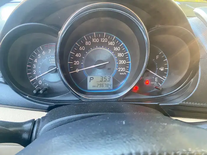 للبيع سياره تويوتا يارس 2016 6