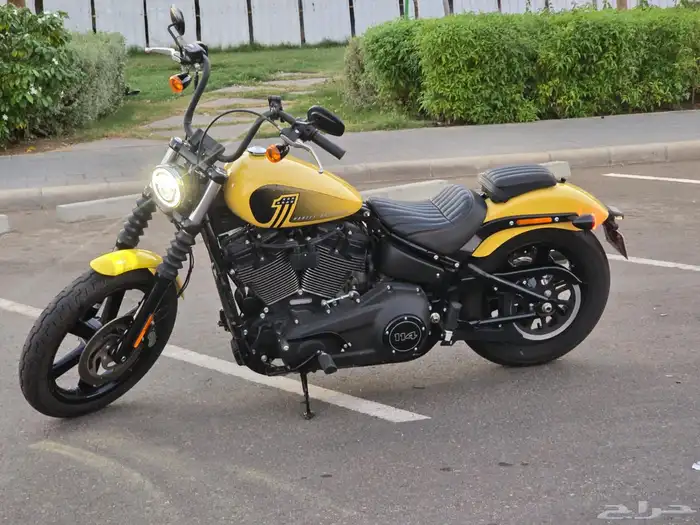 HARLY DAVIDSON - STREETBOB 2023 2