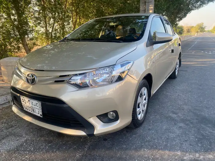 للبيع سياره تويوتا يارس 2016 2