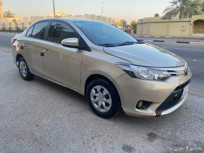للبيع سياره تويوتا يارس 2016 22