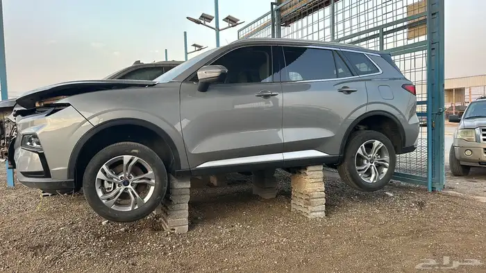 تاهو نظيف قطع غيار اصلية تشليح النايفات جمس فورد 12