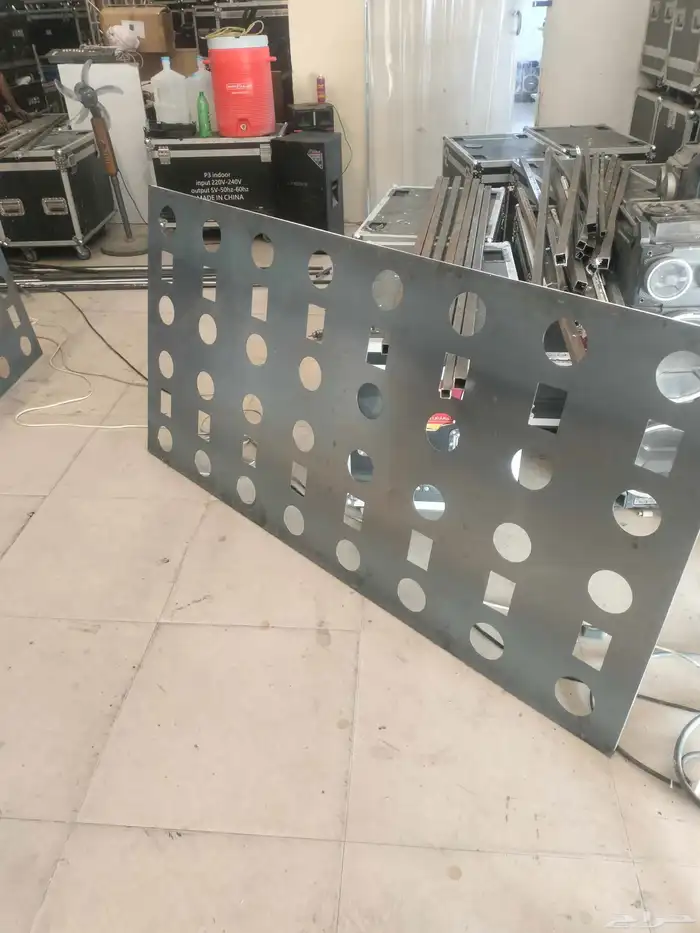 تصنيع شاشات طوليه داخلي وخارجي 0