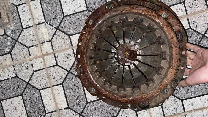 قطع لكزس للبيع 0