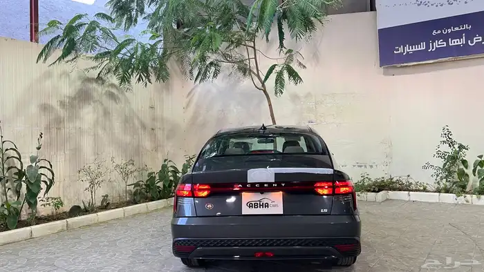 أكسنت 2025 سمارت 5