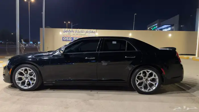 كرايزلر 2021 c300 فل كامل 5