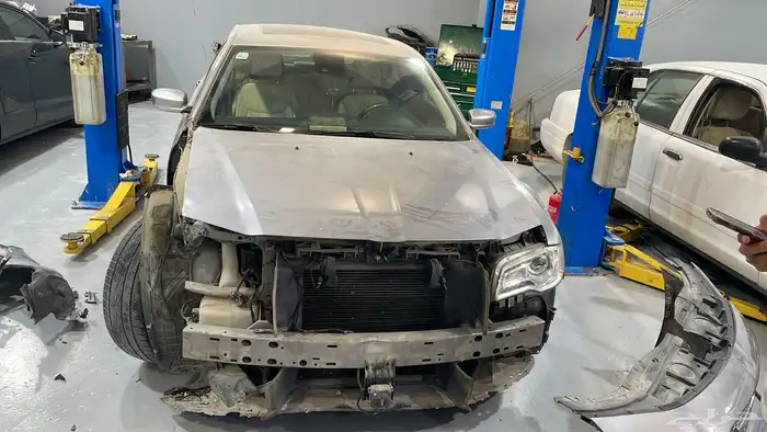 سمكره وبويا جميع انواع السيارات ضمان 10سنوات 10