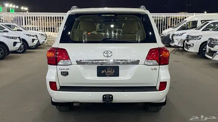 جيب لاندكروزر 2015 ستين عام 5