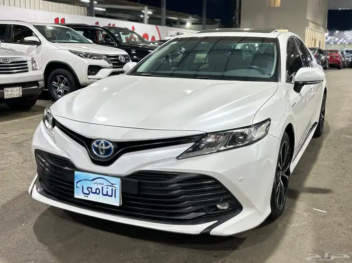 تويوتا كامري 2020  هايبرد GLE 2