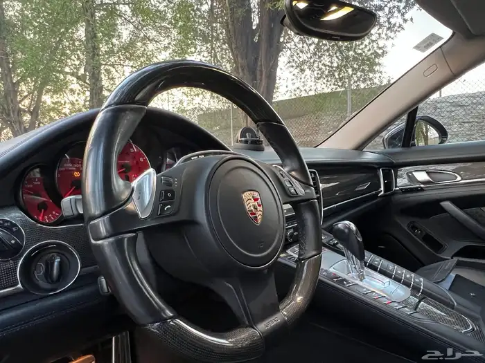 مخزن بورش باناميرا 4s 2012 عداد 54 الف كم فقط سماكو 31