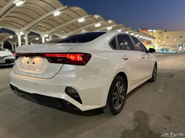 كيا سيراتو 4