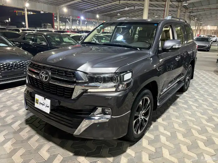 تويوتا لاندكروزر 2021 1