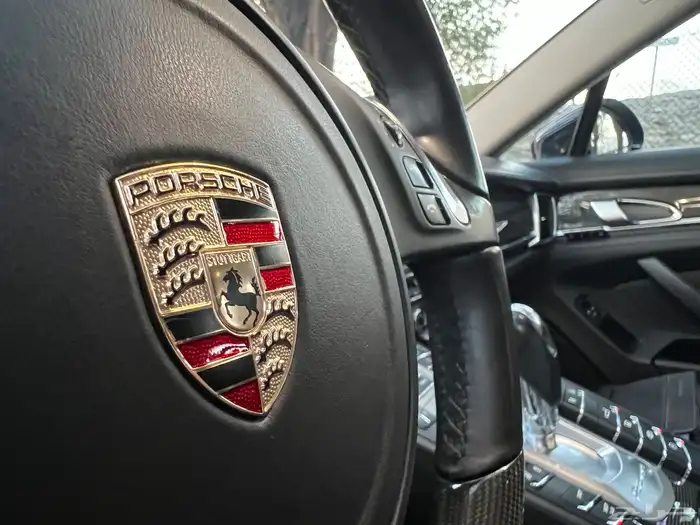 مخزن بورش باناميرا 4s 2012 عداد 54 الف كم فقط سماكو 28