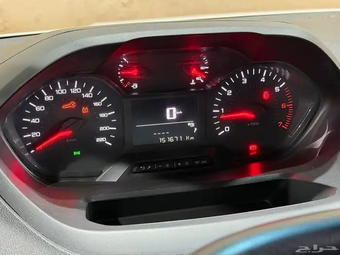 باص بضاعه بيجو بارتنر موديل 2020 12