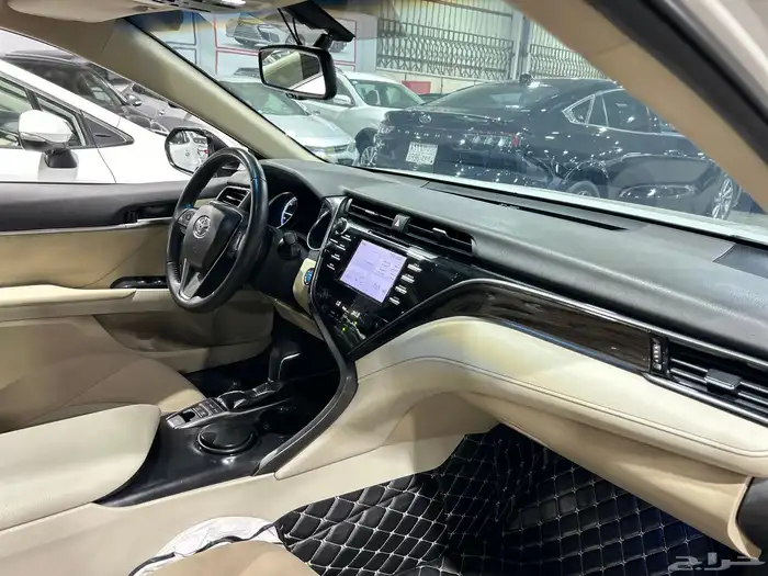 تويوتا كامري 2020  هايبرد GLE 18