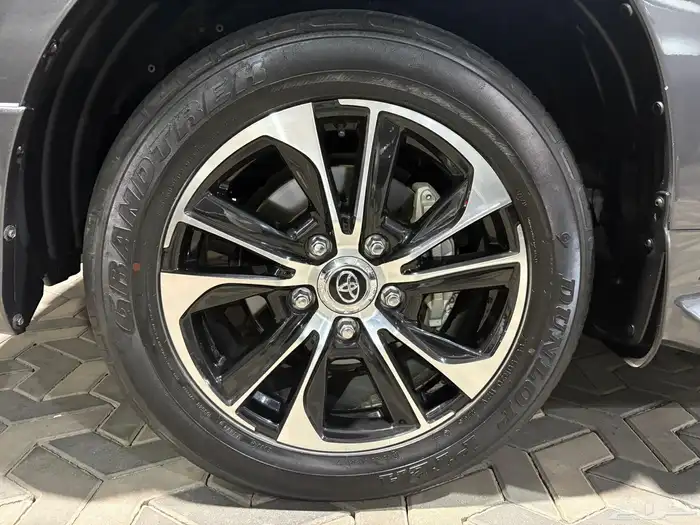 تويوتا لاندكروزر 2021 7