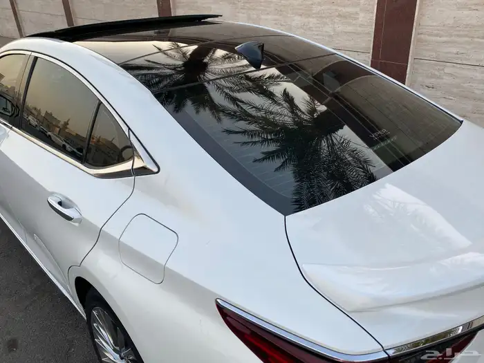 لكزس ES250 صيانات الشركه مالك واحد 20