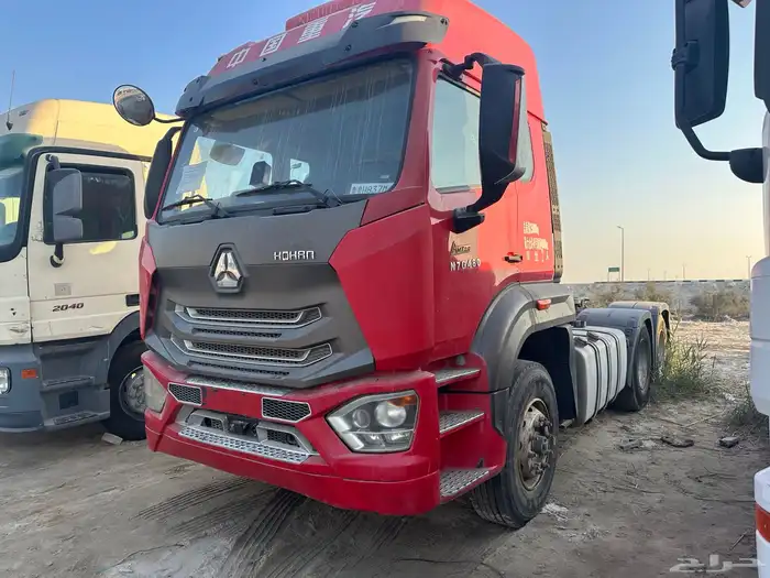 راس شاحنة 2021 ساينو ترك 4