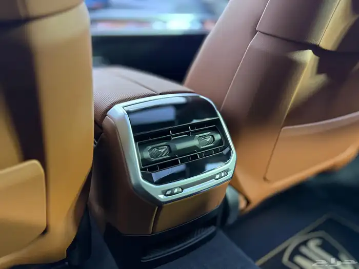 بي ام دبليو 735i 2026 6