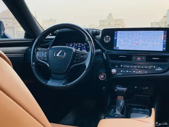 لكزس ES250 صيانات الشركه مالك واحد 48