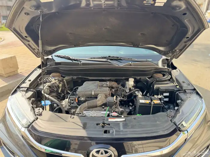 تويوتا اوربان كروزر 2023 GL بحالة الوكالة 13