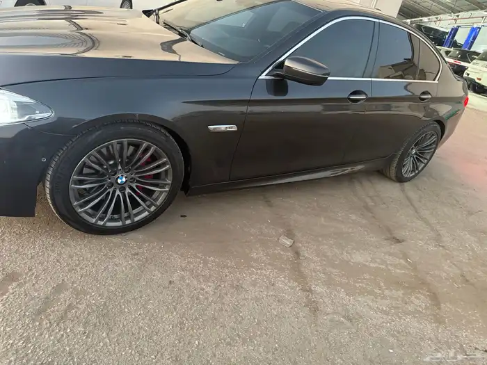 للبيع BMW 535i 1