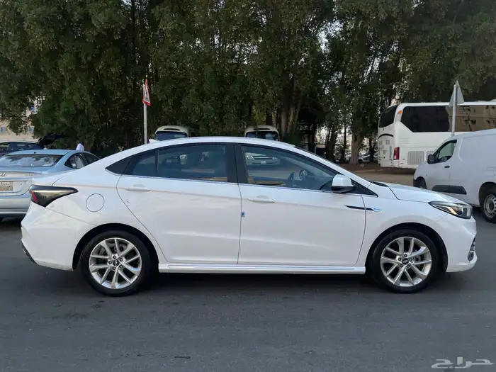 شيري اريزو 6 برو 2023 3